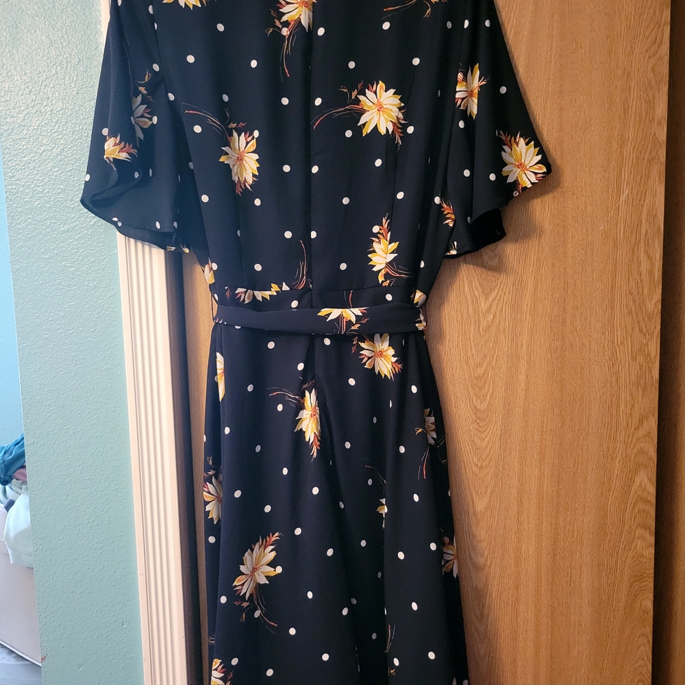 Banana Republic Factory Black Dress with Floral and Polka Dots - Picture 8 of 13
